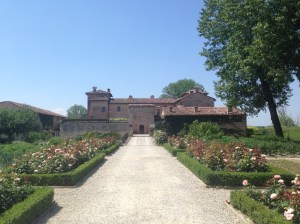 L'ingresso all'Antica Corte