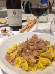 Agnolotti al tatufo e barbaresco Castello di Verduno 2009