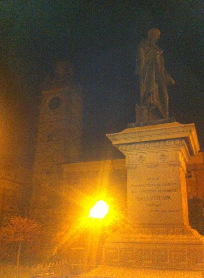 Tutto è morto, tutto è&nbsp;vivo